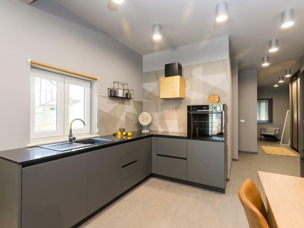 Magnolia - Modern Apartment Near City Center And Sea ポレッチ エクステリア 写真
